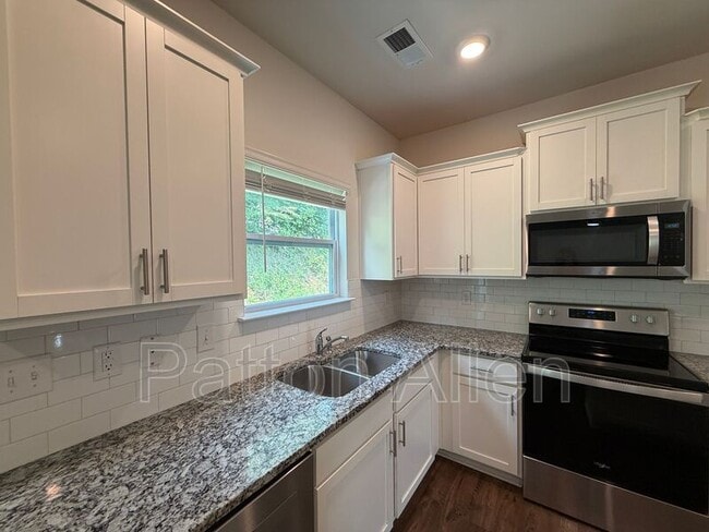 Photo - 138 Marathon Ln
