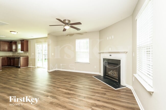 Photo - 1540 Weatherend Dr