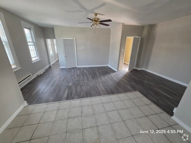 Building Photo - 2703 Kirkbride St Unit 2F Rental
