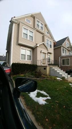 Building Photo - 734 Auburn Ave Unit 1