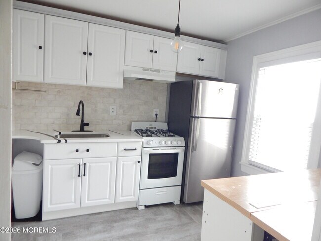 90 Mt Hermon Way