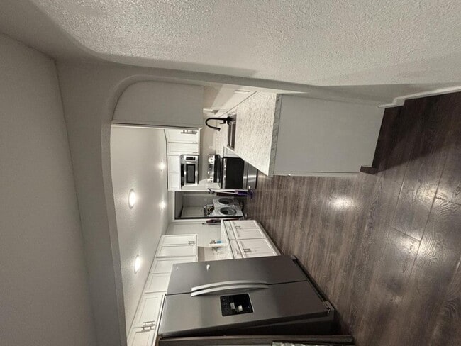 Photo - 138 E Hannum St