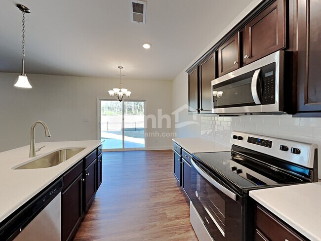 128 Keyser Dr