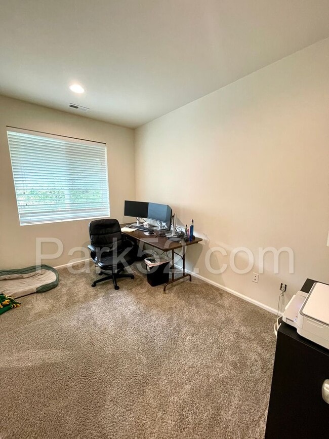 Photo - 3 Bedroom Plus Office Space Single Family Home in Lacey