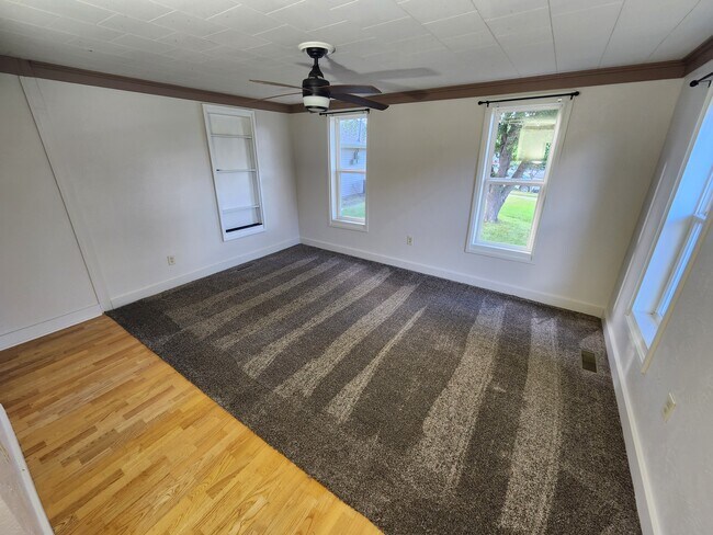 Photo - 209 Parkway Ave