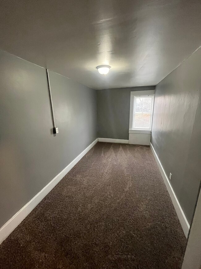 Photo - 1104 Marne Rd