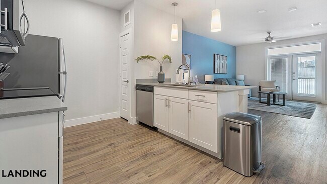 Photo - 17715 Overlook Loop Unidad 11108