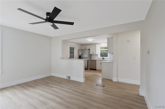 Photo - 117 Edden Ln
