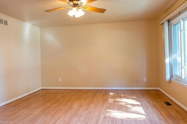 Photo - 14323 Mary Grove Dr