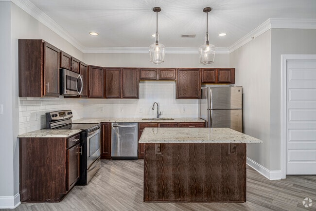 3BR, 2BA - 1,500SF - Kitchen