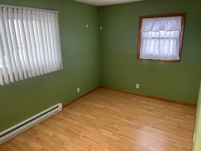 Photo - 4610 S County Line Rd W