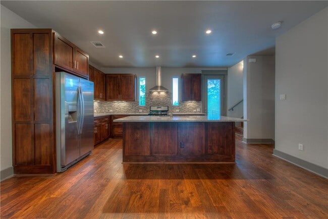 Photo - 3110 Grandview St