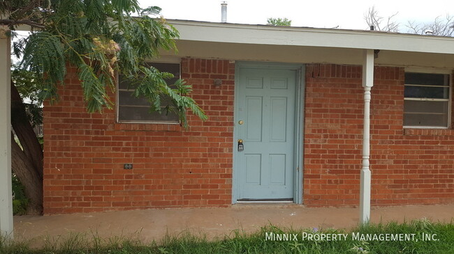 Photo - 701 W 4th St