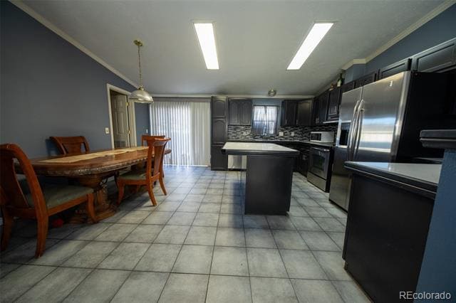 Photo - 5774 Clay St