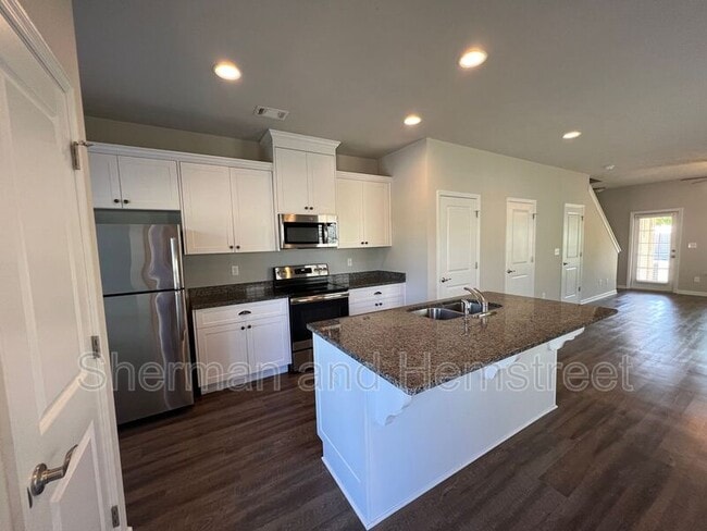 Photo - 620 Dobhill Ln
