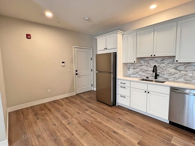 3327 Tejon St Unidad 04