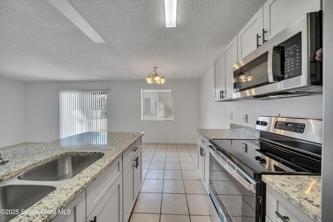 Photo - 451 Mercury Ave SE Unit 102