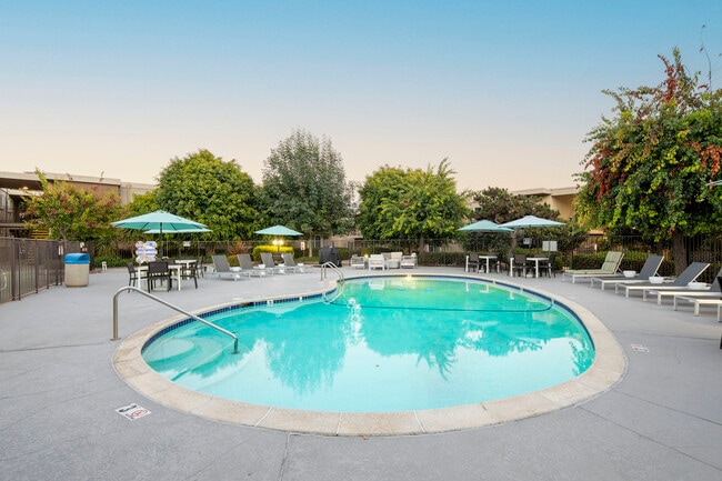 Wexford Manor Apartments