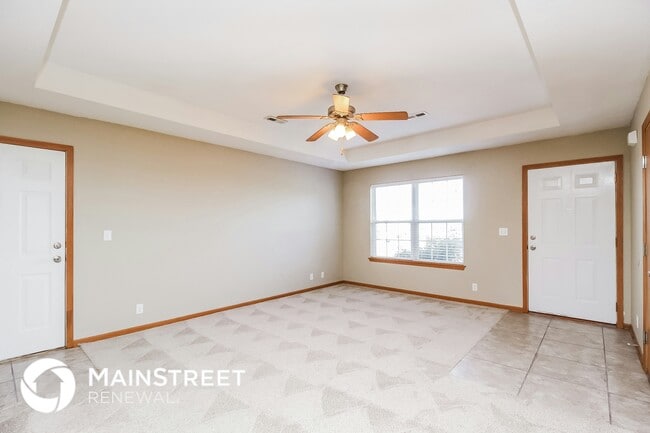 Photo - 211 Golfview Dr