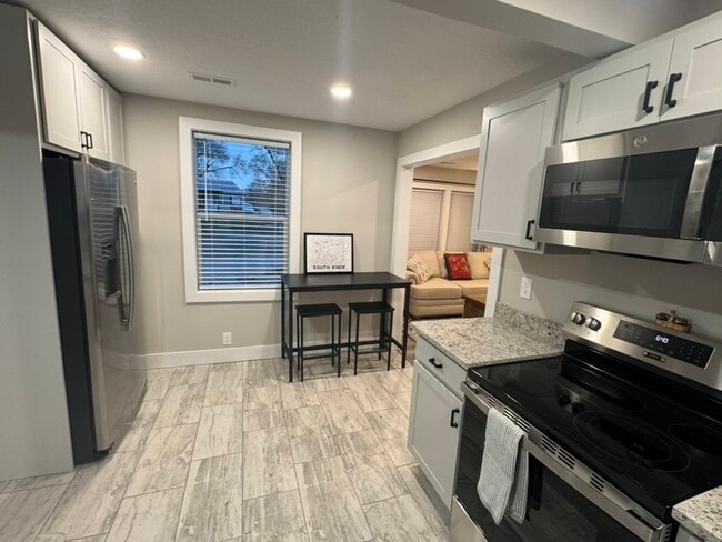 Photo - 4610 Meadow Ct