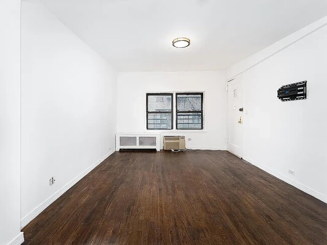 Photo - 32 Cornelia St Unidad 1A