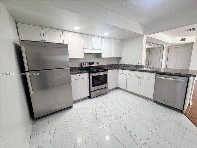 Photo - 5801 Riverside Dr Unit 102B3