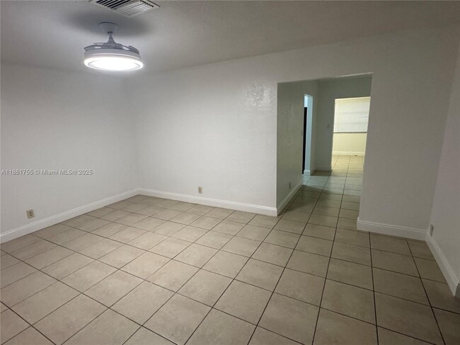 Photo - 7205 NW 76th Pl