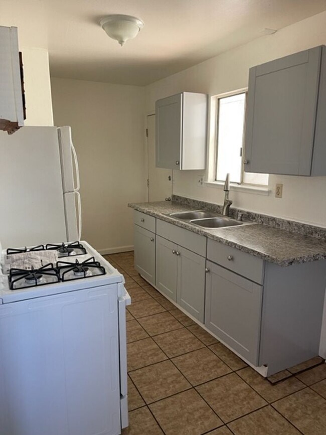 Cute Downtown 1 Bedroom Home Rental House Rental in Redding, CA