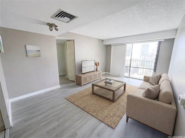 Photo - 225 Queen St Unit 14A