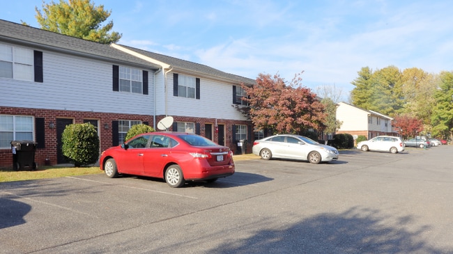 Photo - 16 Duiguid Dr Unit 36 Duiguid