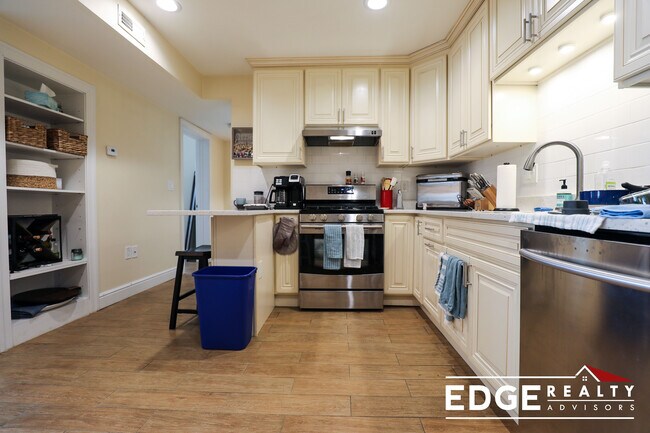 Photo - 1516 Commonwealth Ave