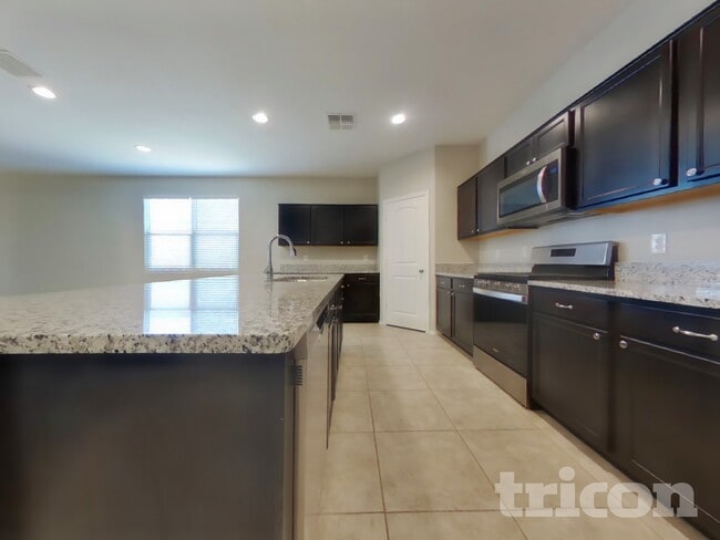 Photo - 31026 W Earll Dr