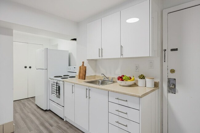 Photo - 2208 Dufferin St Unit 2208 Dufferin St 102, Toronto