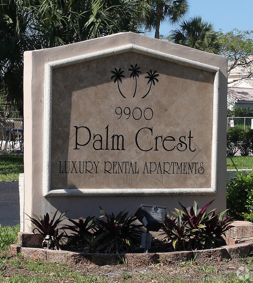 Photo - Palm Crest Apartments