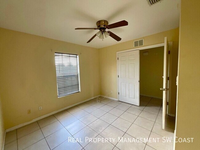 Photo - 3940 20th St W