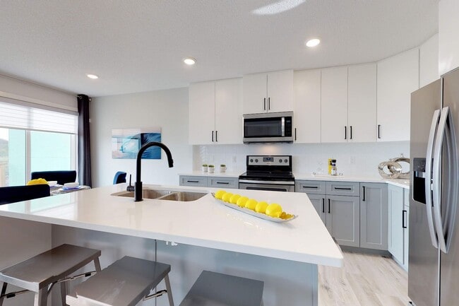 Photo - 7914-7174 174 Ave NW