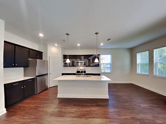 Photo - 27478 St Andrews Ave