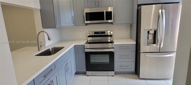 Photo - 441 NE 195th St Unit 406