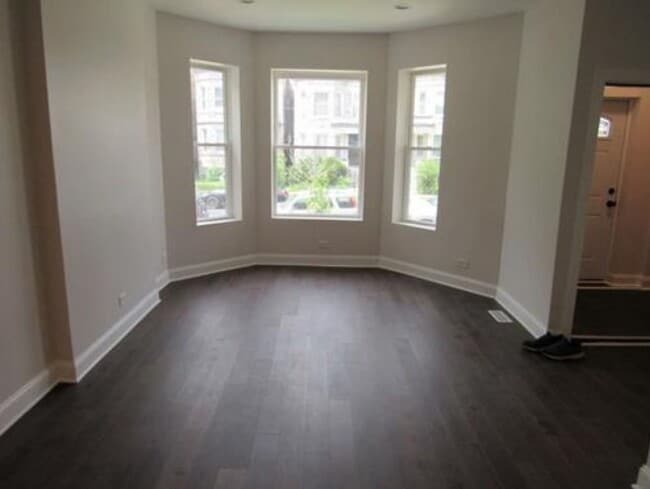 Photo - 6529 S Peoria St Unidad 1