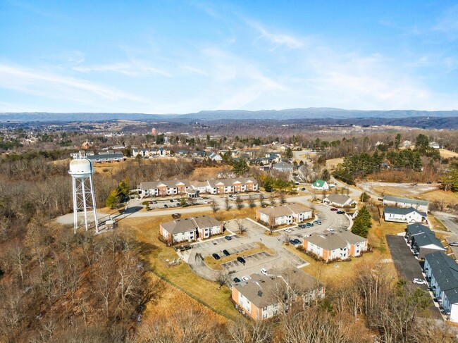 Ridgewood Place Family - Ridgewood Place Family Apartments