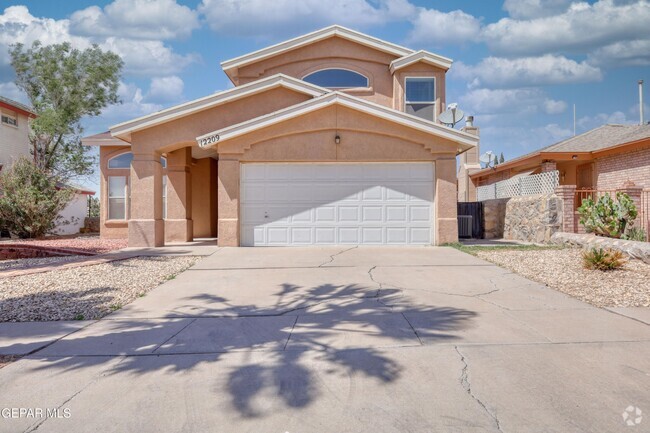 Building Photo - 12209 Chato Villa Dr Rental