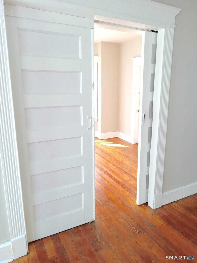 Photo - 121 Lounsbury St Unit 1W