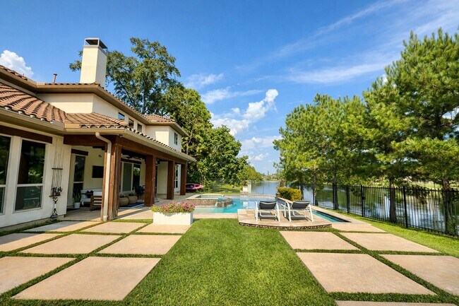 Photo - 19 Paloma Bend Pl