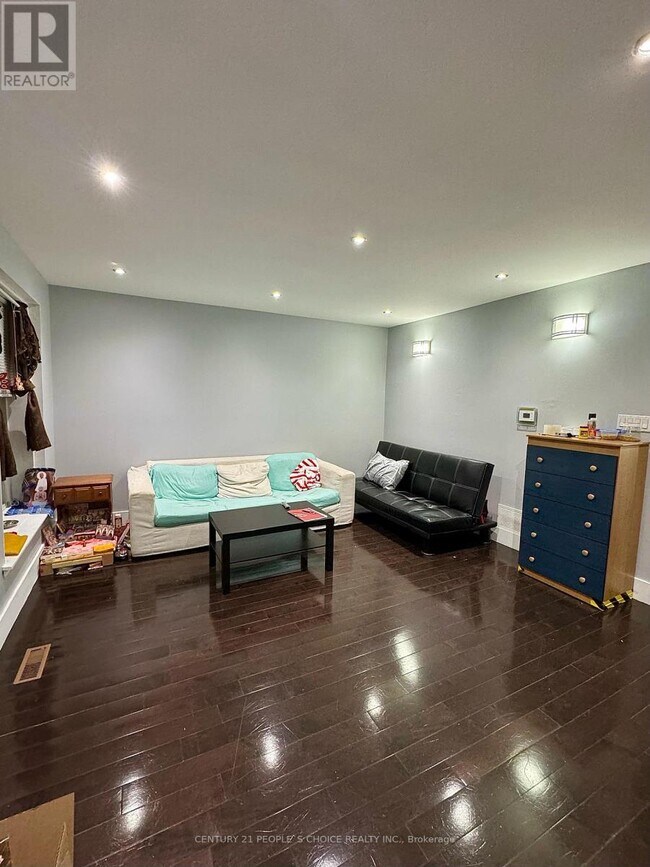 Photo - 1601 Albion Rd