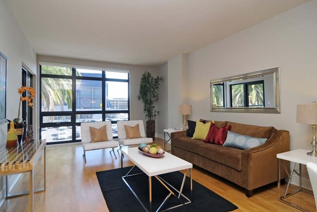 Fantastic 1 Bedroom/1 Bathroom Condo For R... - Fantastic 1 Bedroom/1 Bathroom Condo For R... Unit 206