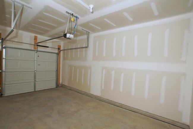 Photo - 135 Polaris Ave