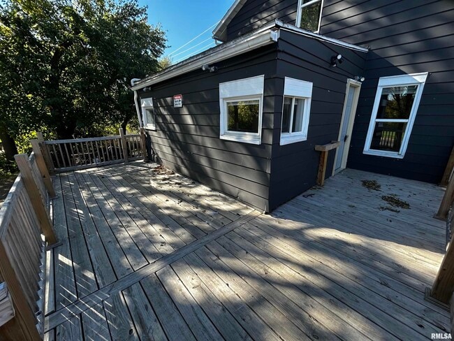 Photo - 1822 N Sheridan Rd