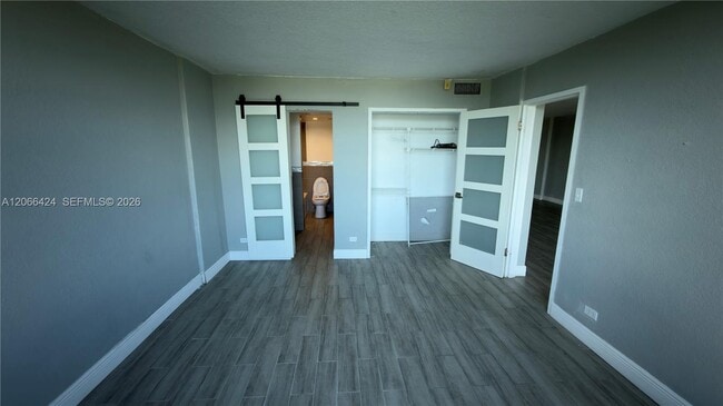 Photo - 3660 NE 166th St Unit 607