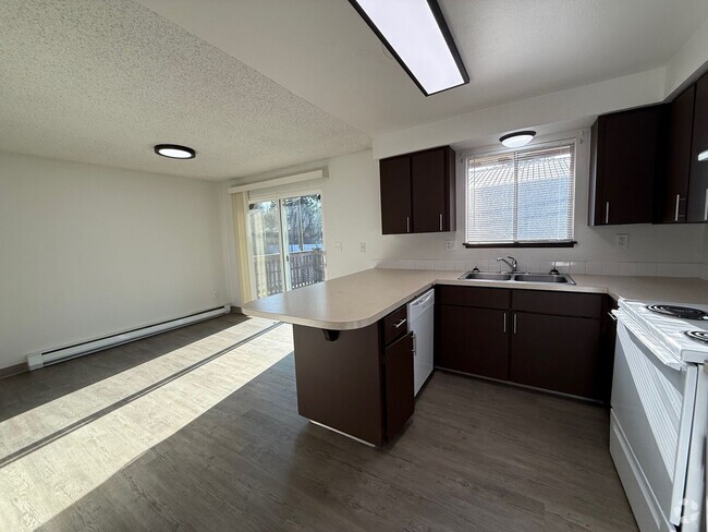 Building Photo - Ninth Avenue Duplex Unit 5910 Rental