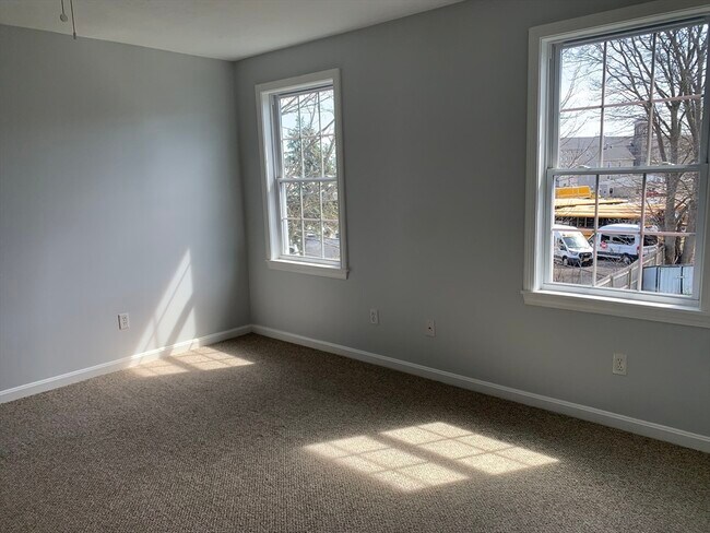 Photo - 170 Lawrence St Unit 1